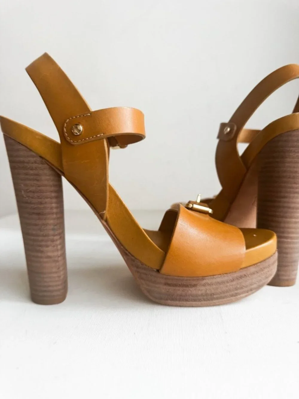 Tory Burch Brown Leather Stacked Heel Sandals 8.5